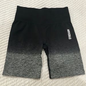 Gym shark ombré biker shorts